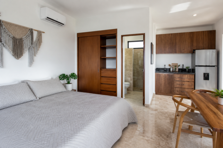 Read more about the article Lagos del Sol home: Ground-Floor Bedroom Feature Review