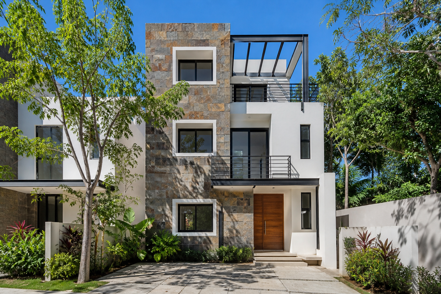 You are currently viewing Aqua Residencial home: 4 Bedrooms on Av. Huayacan