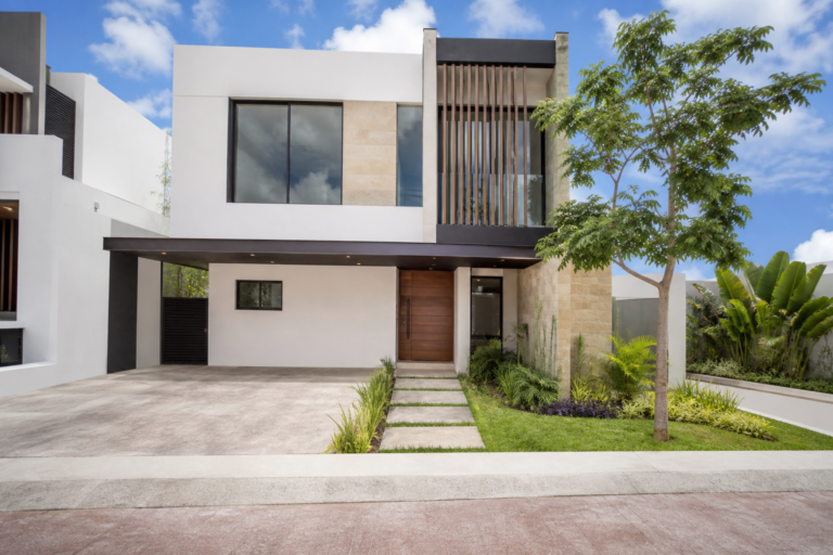 Read more about the article Lagos del Sol home: 378 m2 Residence for Sale in Cancun