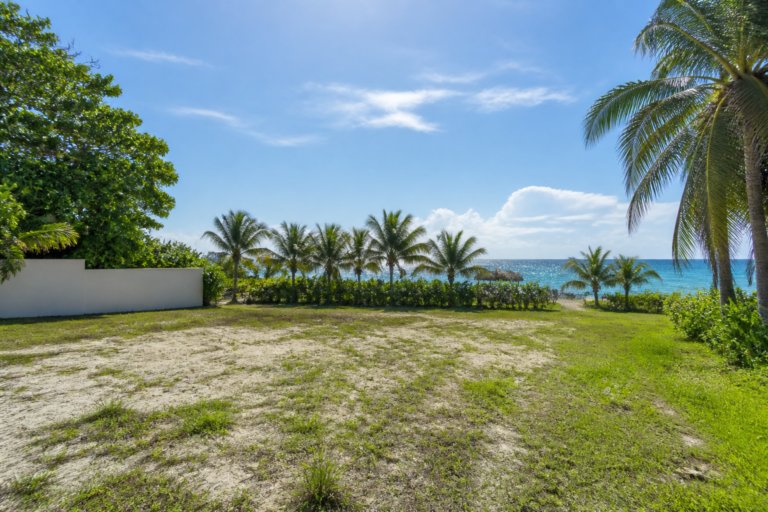 Read more about the article Puerto Cancun land: What MXN 7.3 Million Buys in La Laguna