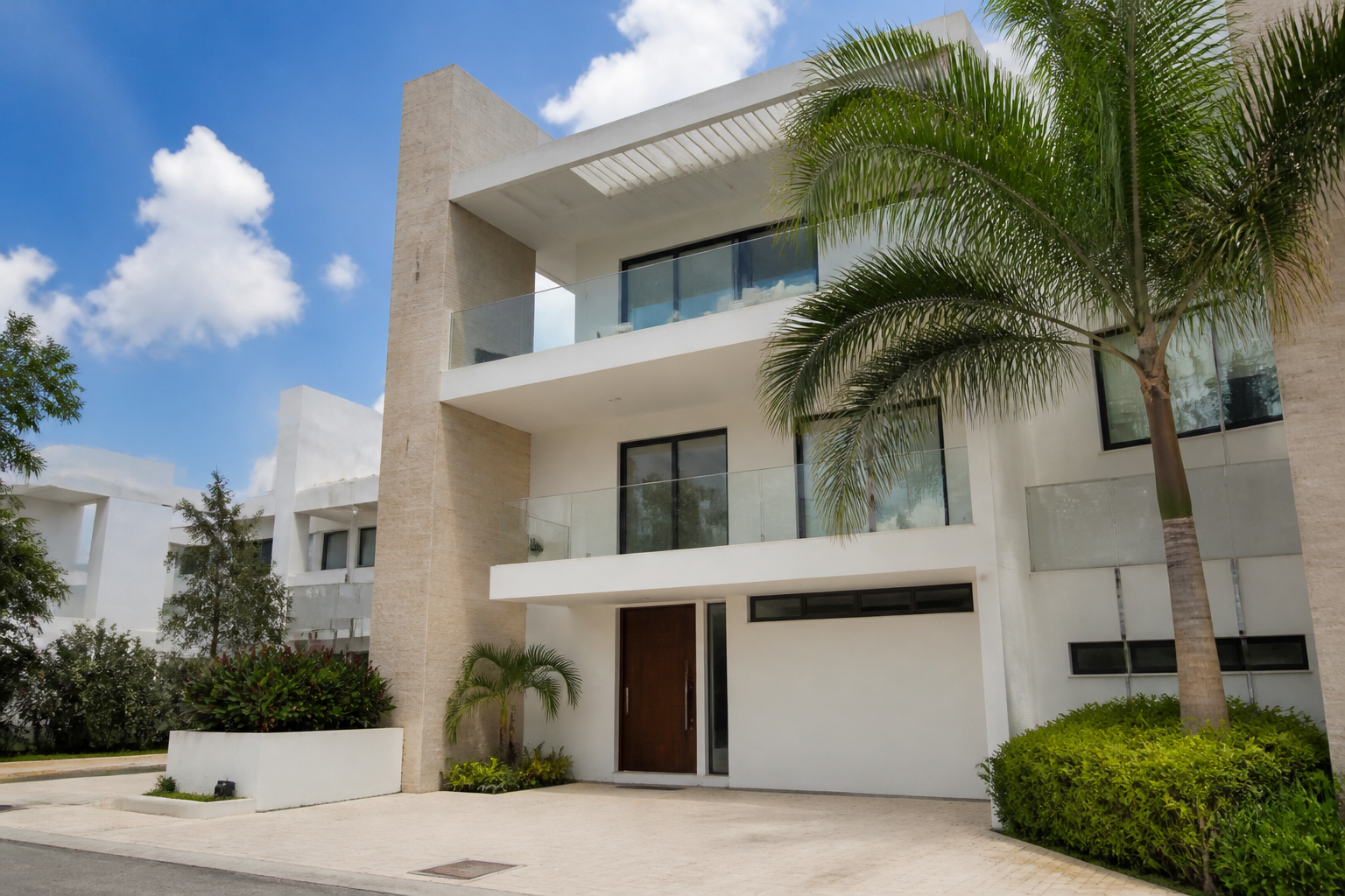 You are currently viewing Casa Aqua Residencial: distribución en 3 niveles y 4 recámaras